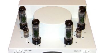 fezz audio silver luna signature roehrenverstärker in weiss