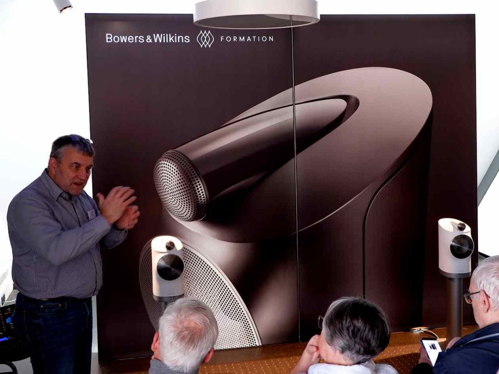 Bowers & Wilkins Formation Duo