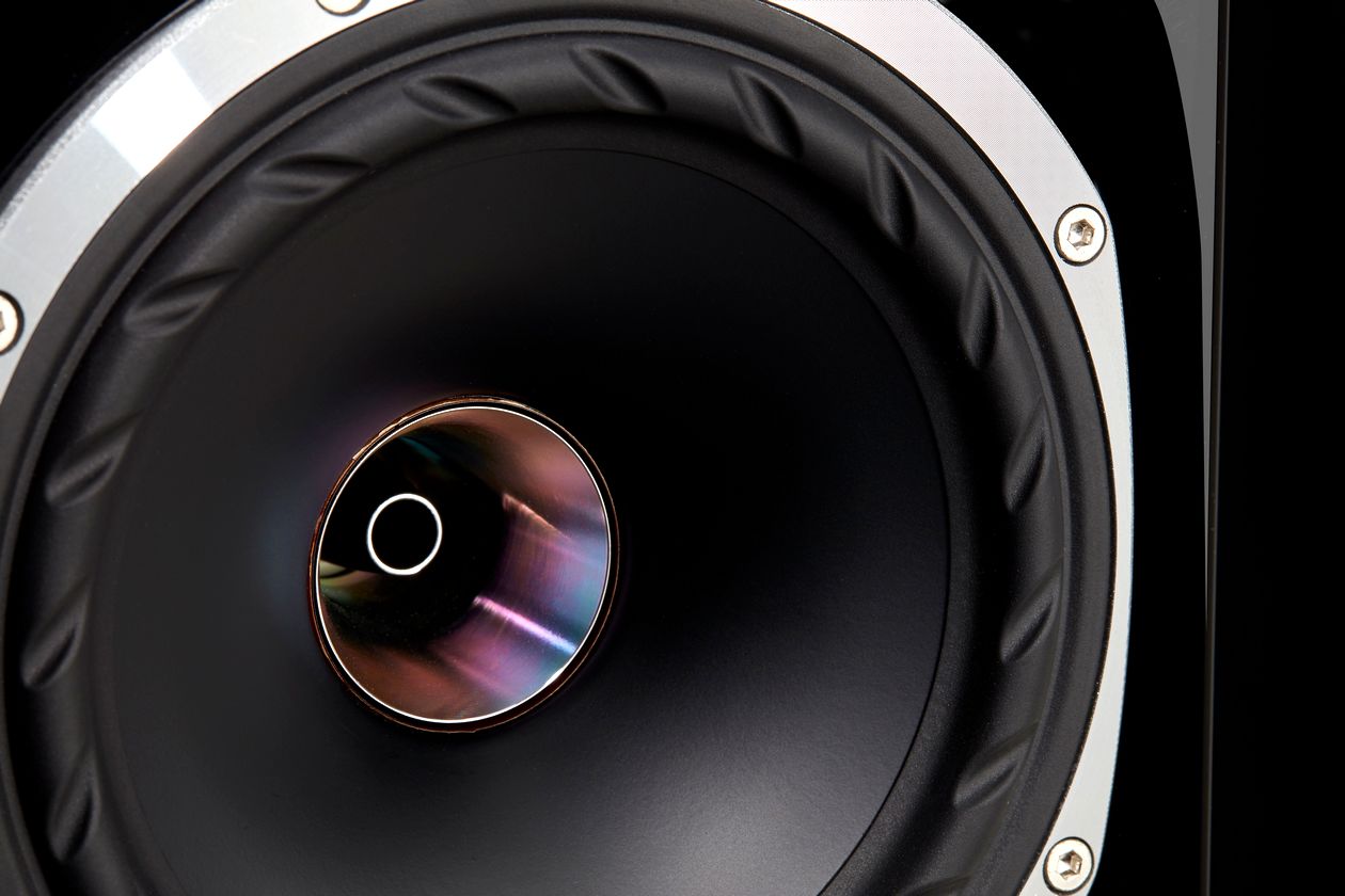 Fyne Audio stellt jetzt den neuen Standlautsprecher F501 SP vor. › HiFi ...