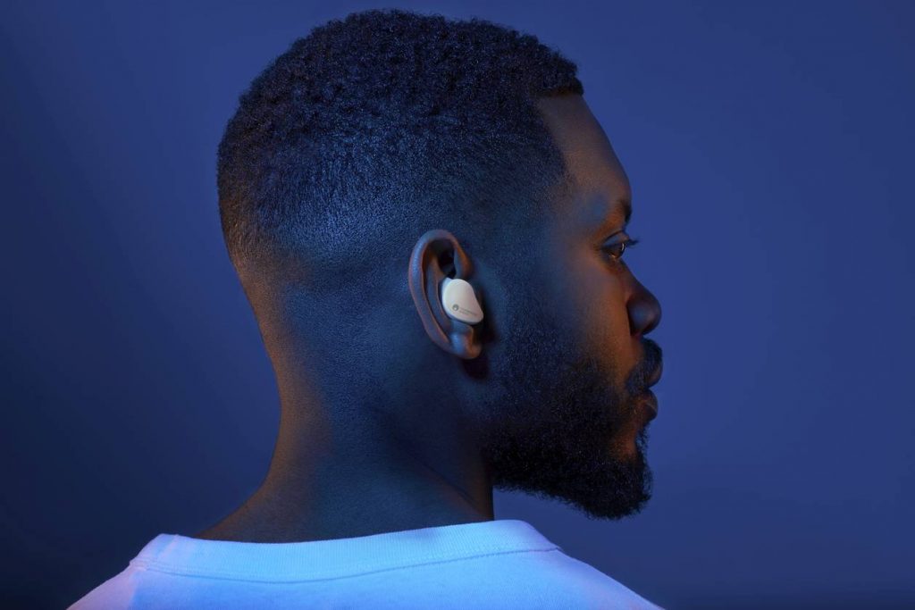 Im Bild der neue In-Ear Kopfhörer Cambridge Audio Melomania Touch mit Bluetooth