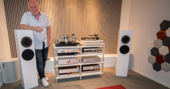 Zu-Besuch-bei-hoerenswert-hifi-Studio1-setup-Jochen-bareiss