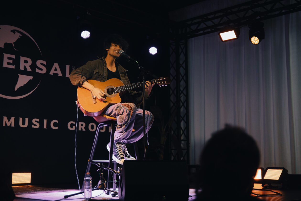 aron-Showcase-Berlin-Fotocredit-David-J-Hotz