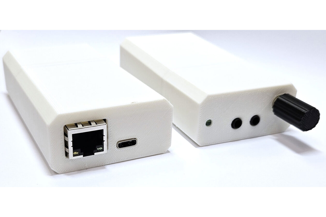 Mit der Kopfhörerverstärker-Demo »Minikraken« des Fraunhofer IDMT können Sie Mehrkanal-Audio über normale Netzwerk-Switches statt über herkömmliche Audiokabel weiterleiten, verteilen und aufnehmen. Bild: Fraunhofer IDMT