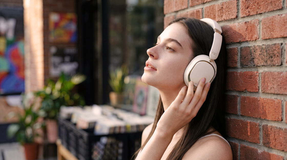 FiiO-EH13-Control-lifestyle