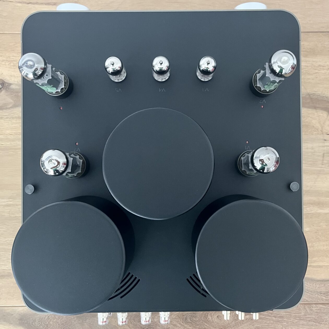 Fezz-Audio-LUNA-Evolution-Top-View