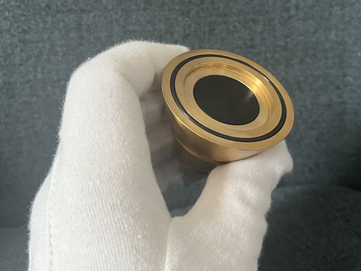 EsseCi-Design-Aequilibrium-Spike-Auflage