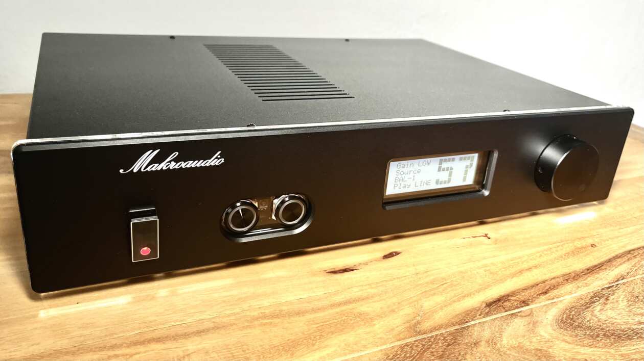 MakroAudio-PROxium-PRE-Front-links