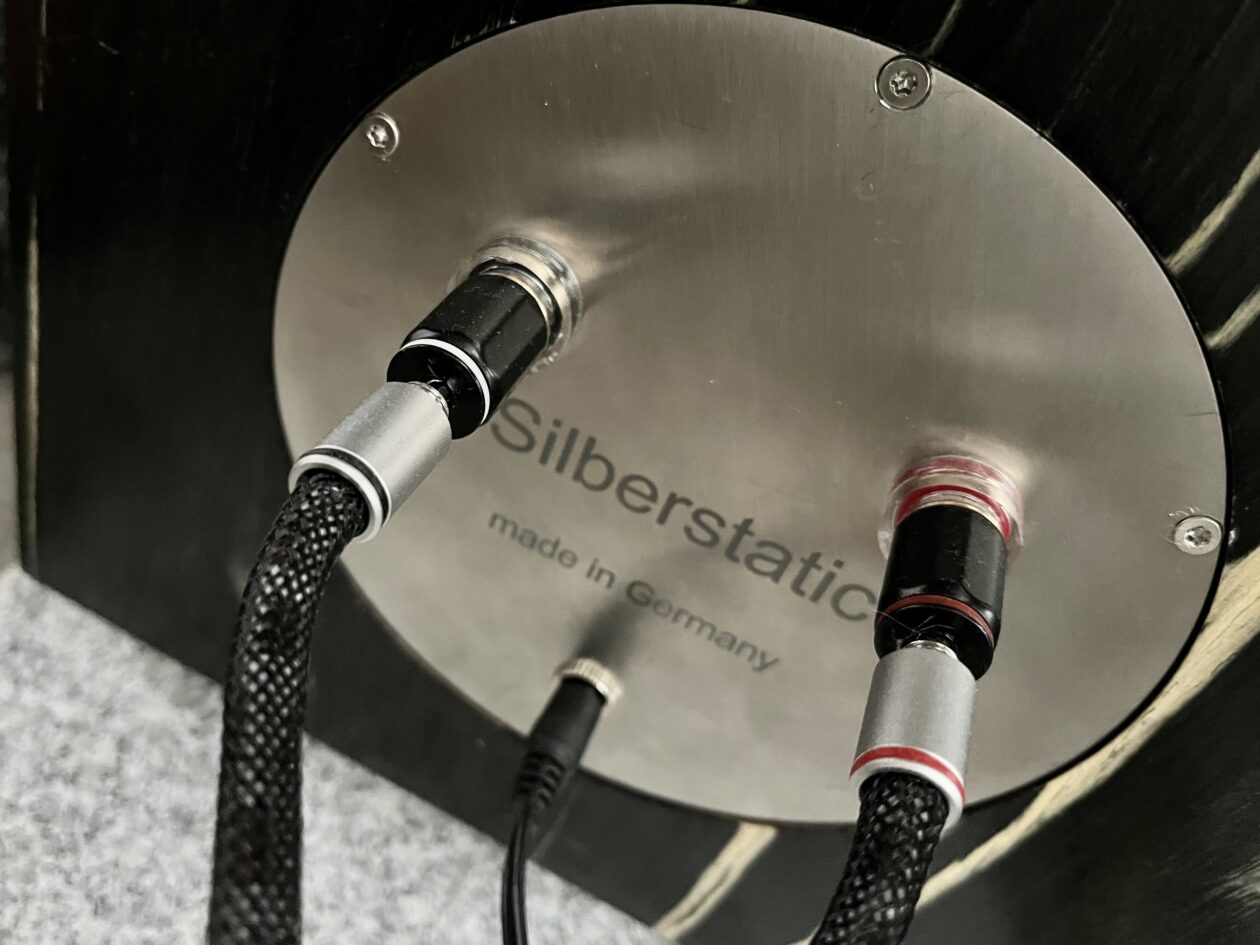 Silberstatic-SMART-14-Anschlussfeld-verkabelt
